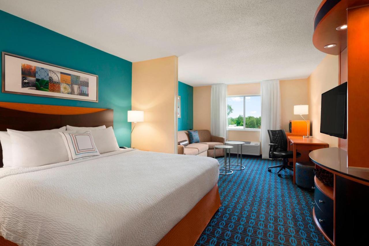 Fairfield Inn & Suites Lansing West Delta Center Township Bagian luar foto