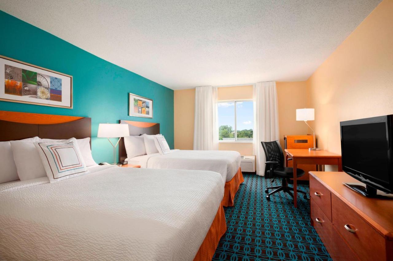 Fairfield Inn & Suites Lansing West Delta Center Township Bagian luar foto