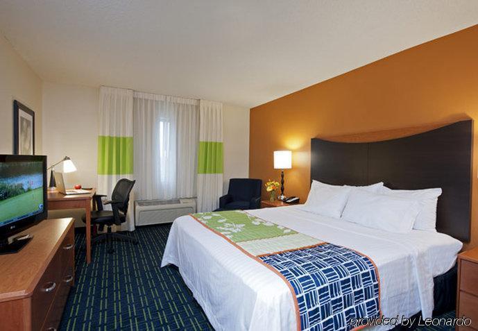 Fairfield Inn & Suites Lansing West Delta Center Township Ruang foto