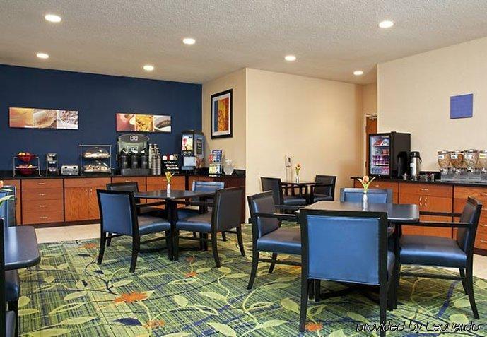 Fairfield Inn & Suites Lansing West Delta Center Township Bagian luar foto